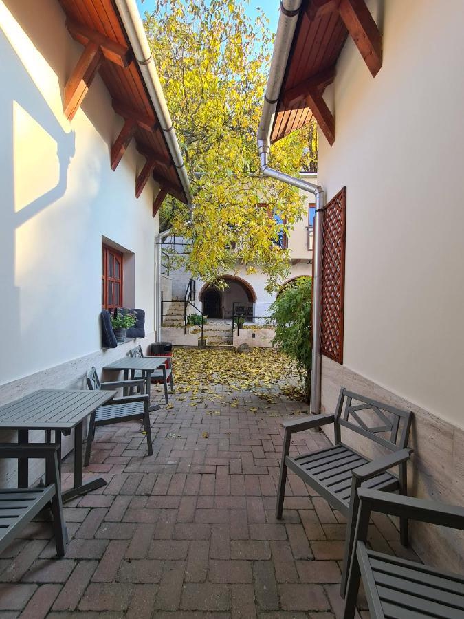 Bed and Breakfast Palantir Panzio à Miskolc Extérieur photo